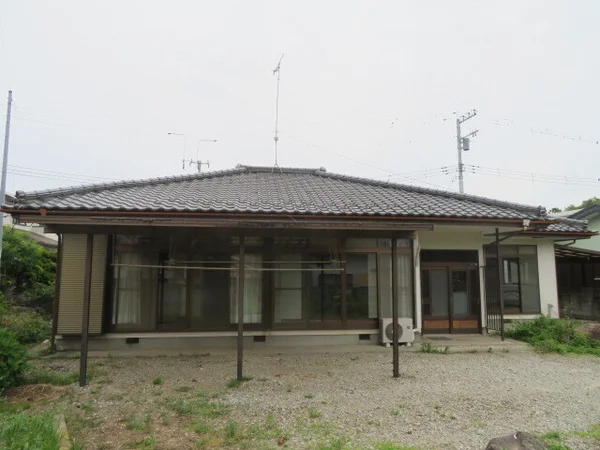 western-style room(s)