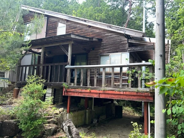 exterior exterior
