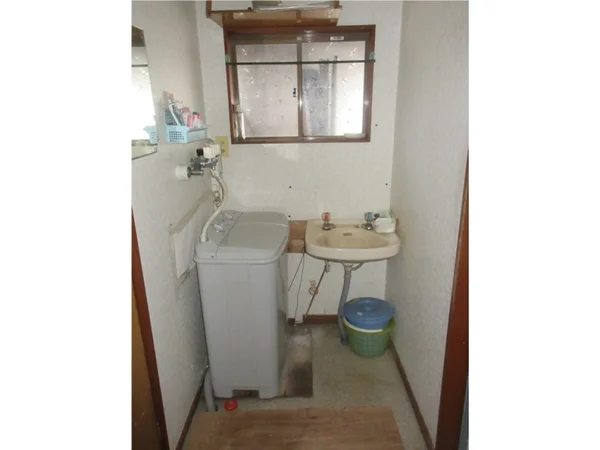Floor plans & documents