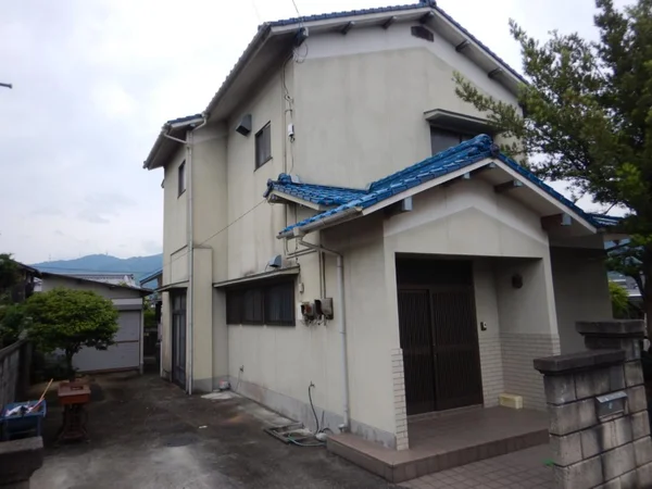 exterior exterior