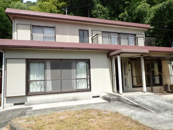 exterior exterior