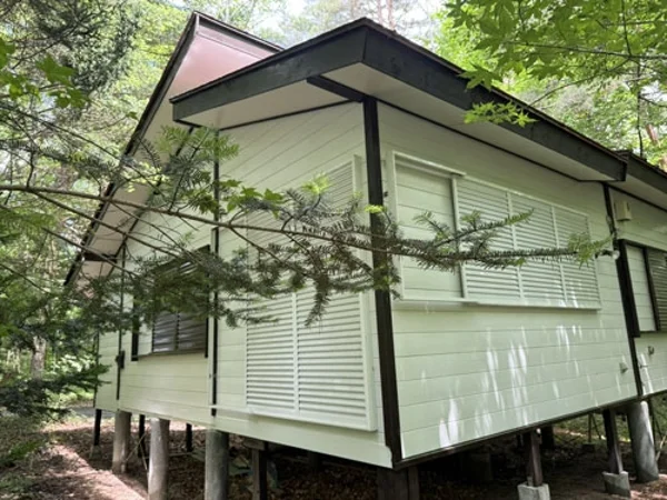 exterior exterior