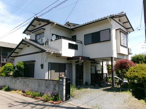 exterior exterior