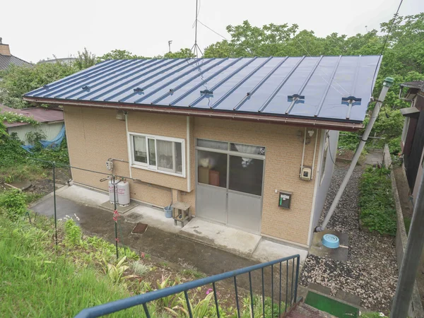 exterior exterior