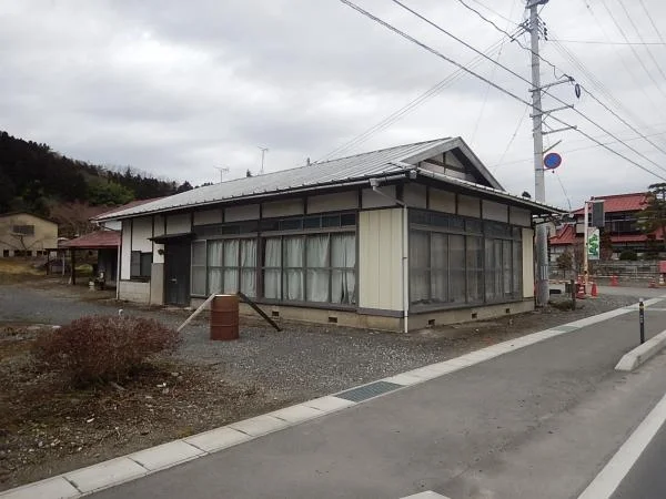 exterior exterior
