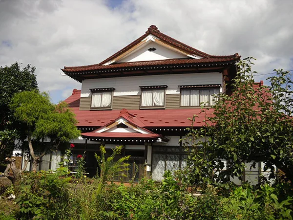 exterior exterior