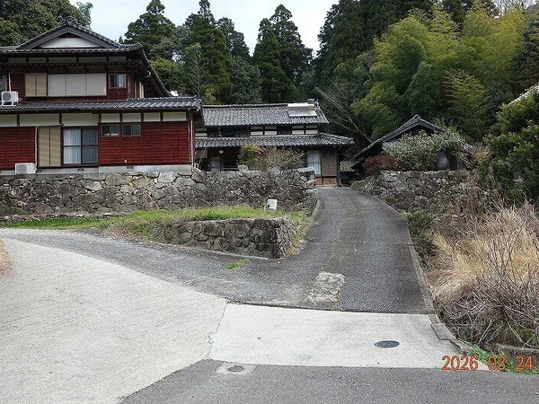 exterior exterior