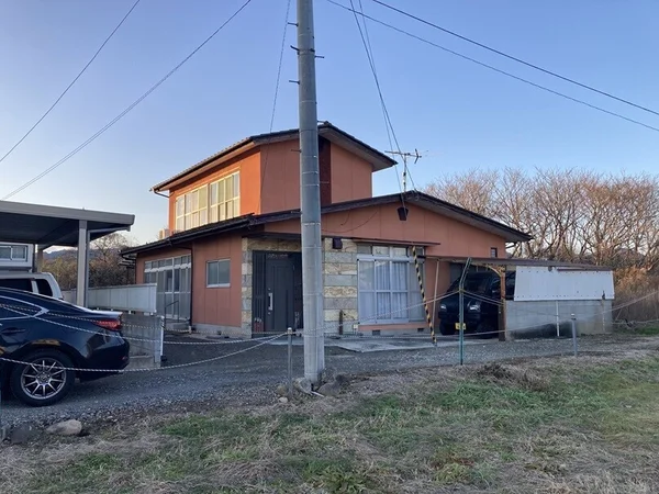 exterior exterior