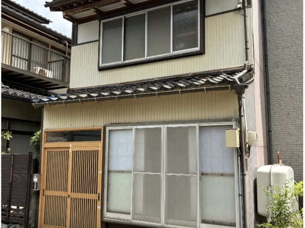 exterior exterior