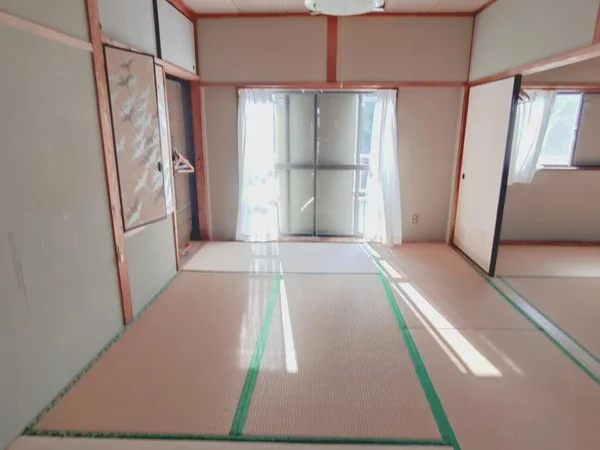 Floor plans & documents