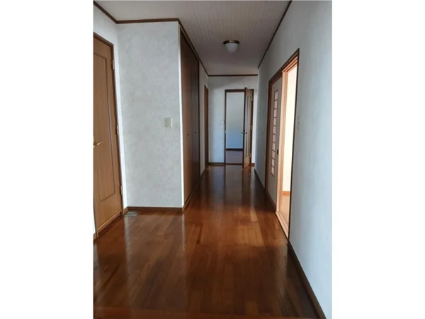 Floor plans & documents