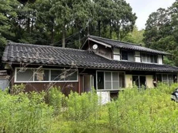 exterior exterior