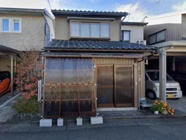exterior exterior