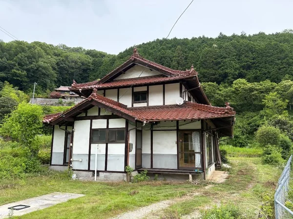 exterior exterior