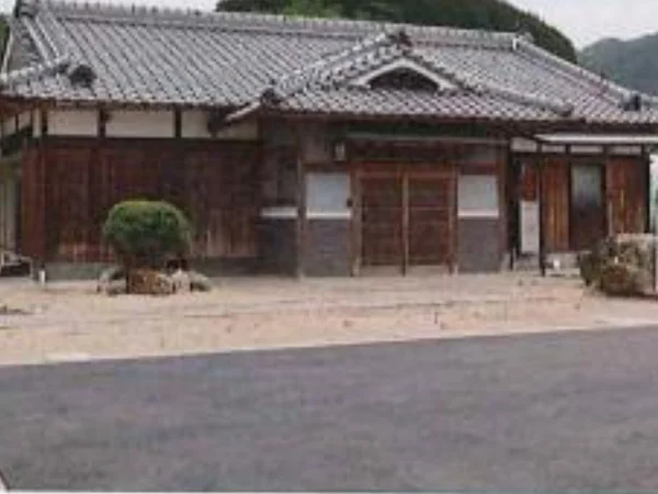 exterior exterior
