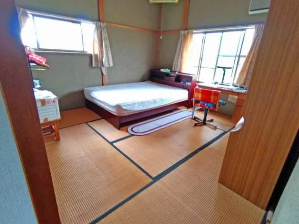 Floor plans & documents