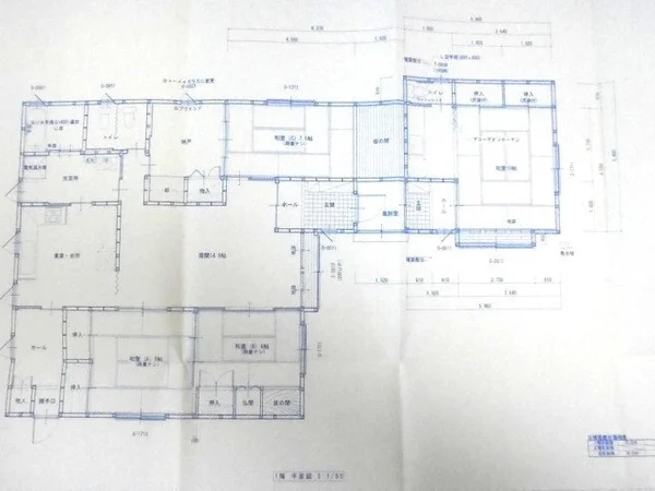 Floor plans & documents