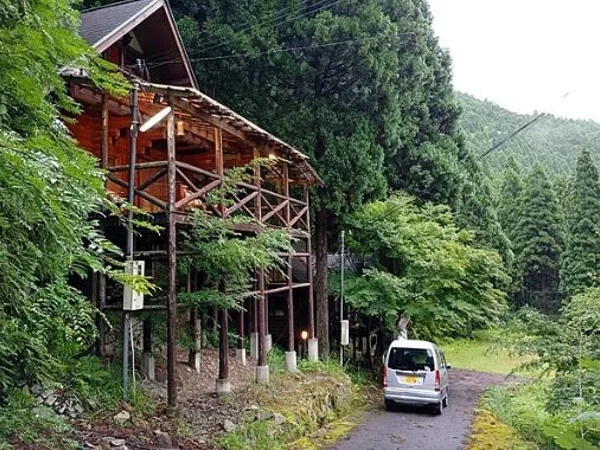 exterior exterior