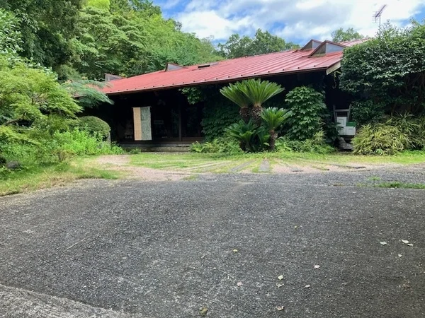 exterior exterior