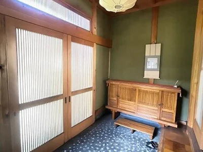 entrance