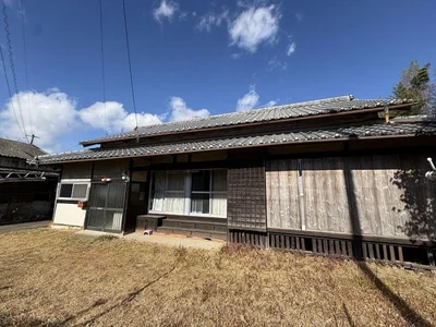 Photo 1 Photo 1