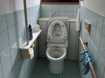 toilet