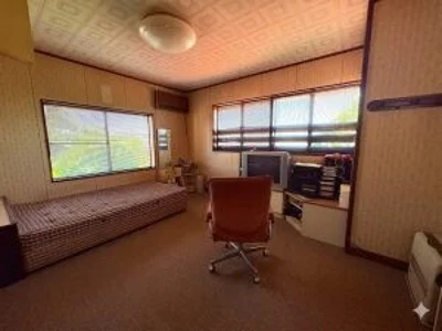 western-style room(s)