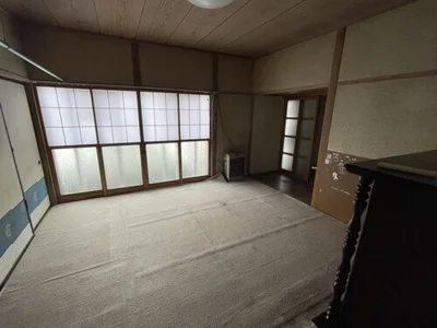 japanese-style room(s)