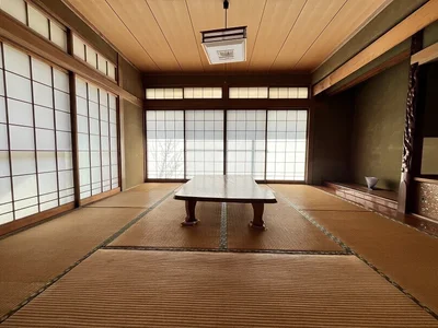 japanese-style room(s)