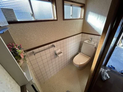 toilet