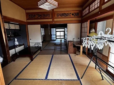 japanese-style room(s)