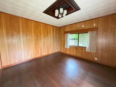 western-style room(s)