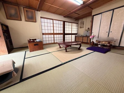 Photo 2