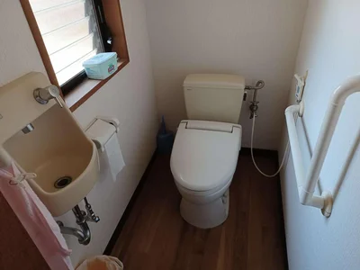 toilet