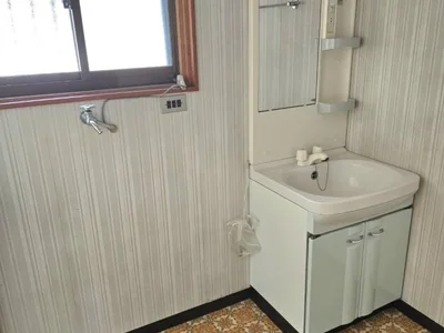 washroom washroom