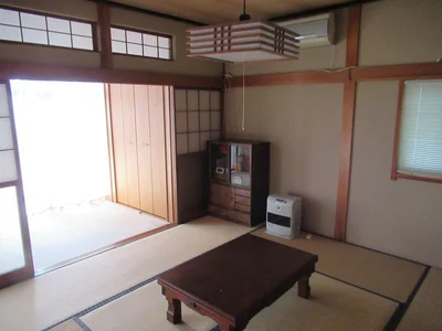 japanese-style room(s)