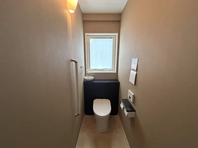 toilet
