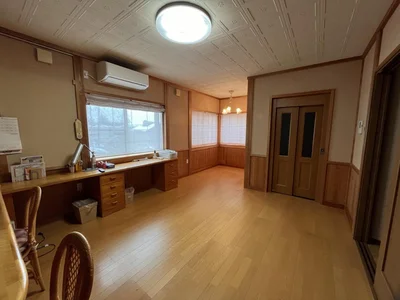 Photo 2
