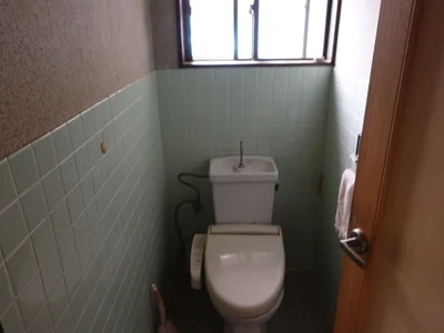 toilet