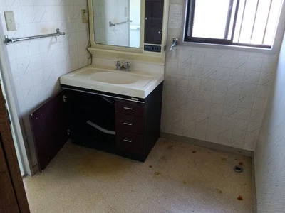 washroom washroom