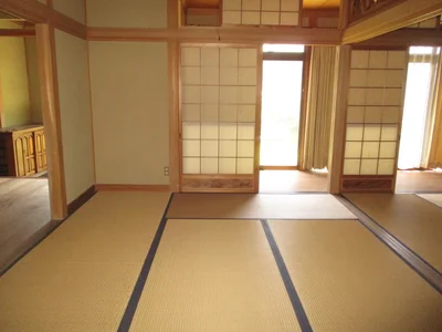 japanese-style room(s)