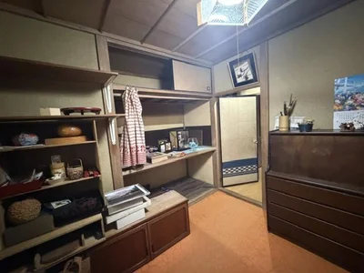 western-style room(s)