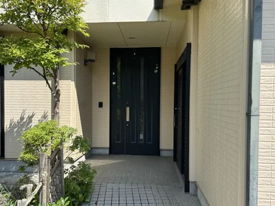 entrance
