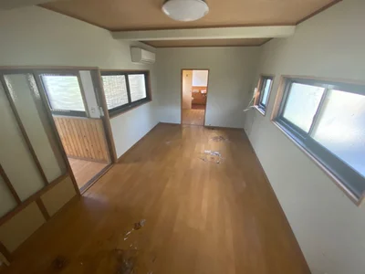 western-style room(s)