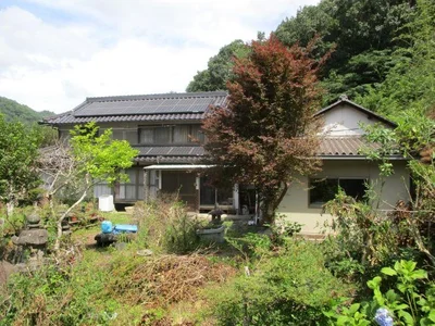exterior exterior