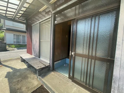 entrance