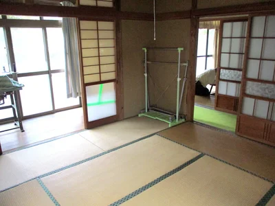 japanese-style room(s)