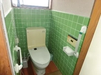 toilet