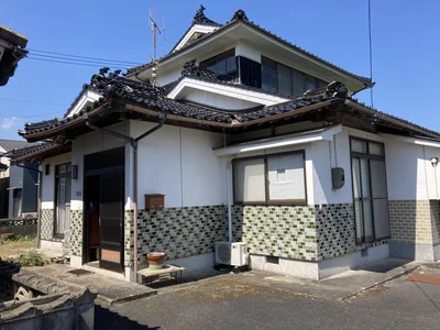 Photo 1 Photo 1