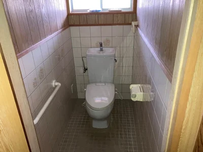 toilet
